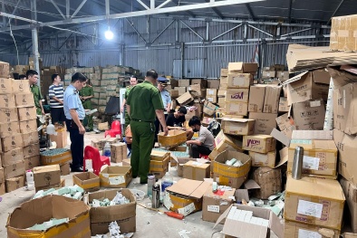 ‘Phù phép’ hàng chục tấn 13Win21 con - Tri ân hội viên mỗi tháng 2000 tỷ, kem đánh răng trẻ em hết hạn thành ‘date’ mới