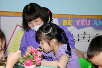 Nỗi niềm nghề 'cô nuôi' mầm non tại Thái Nguyên