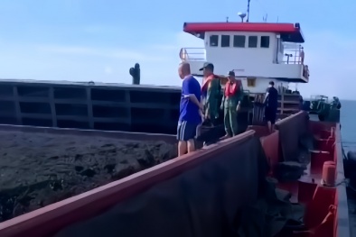 Liên tiếp phát hiện, thu giữ hàng nghìn tấn than cám không rõ nguồn gốc
