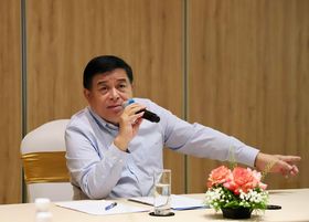 Bộ Kế hoạch và Đầu tư khẩn trương hoàn thiện hồ sơ đề nghị xây dựng hai dự án luật 13Win18 tham gia cá cược giao