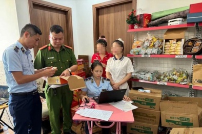 Ngang nhiên livestream bán hàng nhập lậu
