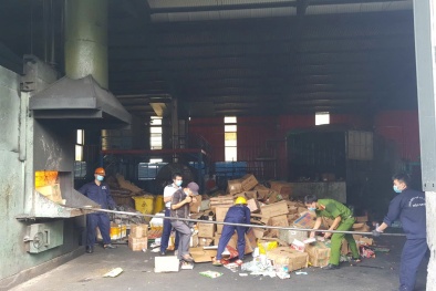 Phú Yên: Tiêu hủy số lượng lớn hàng hóa không đảm bảo chất lượng