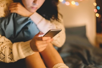 WHO kết luận mới về mối liên hệ giữa điện thoại di động và nguy cơ mắc ung thư não