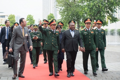 Tổng thống Mozambique: Viettel hãy đào tạo cho Mozambique chuyên gia công nghệ