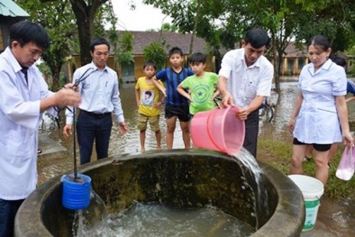 Bộ Y tế hướng dẫn người dân cách xử lý để có nước sạch sinh hoạt sau mưa lũ
