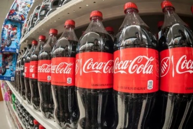 Coca-Cola thu hồi 28 triệu chai nước ngọt do chứa mảnh kim loại nhỏ