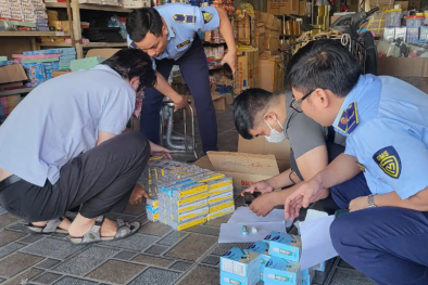 Thái Nguyên: Xử lý gần 3.000 chiếc bút giả mạo nhãn hiệu nổi tiếng
