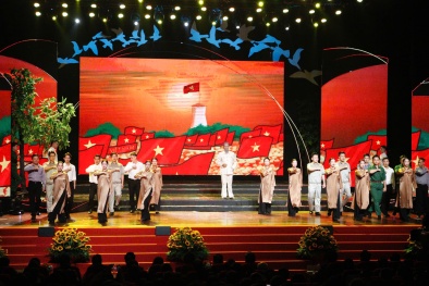 'Hồ Chí Minh - Hành trình khát vọng 2024'
