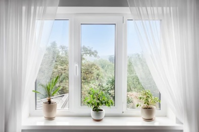 Phát triển lớp phủ cửa sổ phản xạ nhiệt để làm mát tòa nhà