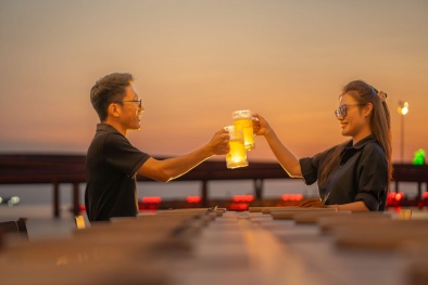 Ăn, say, xem và vui trọn gói tại nhà hàng Sun Bavaria Bistro Phú Quốc