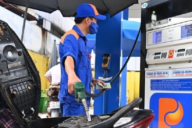 Giá xăng dầu tiếp tục giảm
