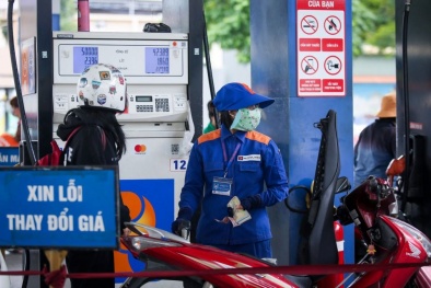 Giá xăng dầu giảm sau 2 lần tăng liên tiếp