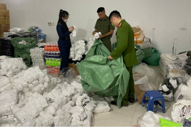 Hàng giả, hàng lậu: 'Bắt vụ này mọc ra vụ khác' với nhiều thủ đoạn tinh vi