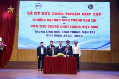 Hợp tác xây dựng Bộ Tiêu chuẩn quốc gia về đường sắt hiện đại