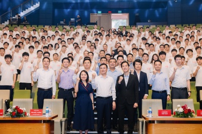 Viettel chọn ra 500 sinh viên xuất sắc đào tạo cho 9 ngành công nghệ mũi nhọn