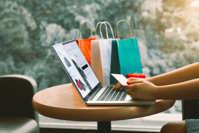 Cần thận trọng khi nhận hàng và thực hiện chuyển khoản trong các giao dịch mua sắm online