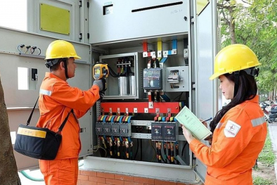 EVNNPC khuyến cáo khách hàng thay đổi thói quen để giảm tiền điện