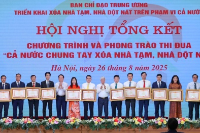 SHB nhận Bằng khen của Thủ tướng vì những đóng góp tích cực trong chương trình xóa nhà tạm, dột nát