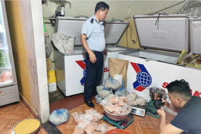Lào Cai phát hiện cơ sở sản xuất giò chả, xúc xích và mọc viên sử dụng hàn the 