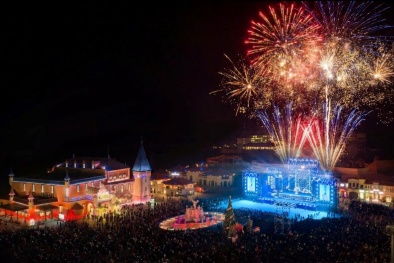 Không khí countdown 2026 rực rỡ ánh sáng, rộn ràng âm thanh và rạo rực cảm xúc tại các trung tâm lễ hội ‘họ Vin’ 
