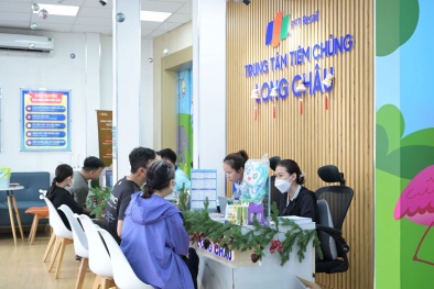 Long Châu 3 năm liền khẳng định vị thế Top 10 Công ty phân phối dược phẩm uy tín 