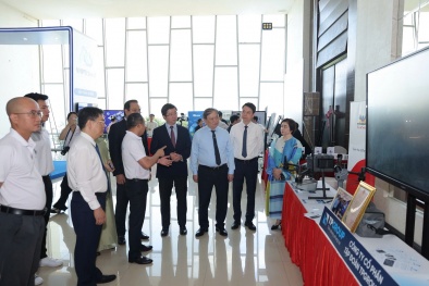 Chuyển đổi số là tạo ra cách làm mới bằng công nghệ số với hiệu quả vượt trội