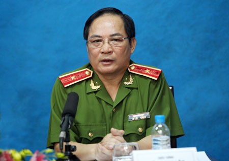 Thiếu tướng Đồng Đại Lộc thừa nhận c&oacute; việc c&ocirc;ng an phường chưa th&acirc;n thiện với d&acirc;n