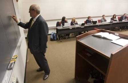 Richard Kammen l&agrave; một luật sư nổi tiếng ở Indianapolis, bang Indiana.