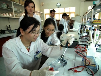 Các nhà khoa học trẻ của ĐH Khoa học tự nhiên, ĐH Quốc gia Hà Nội. Ảnh: Hồng Vĩnh