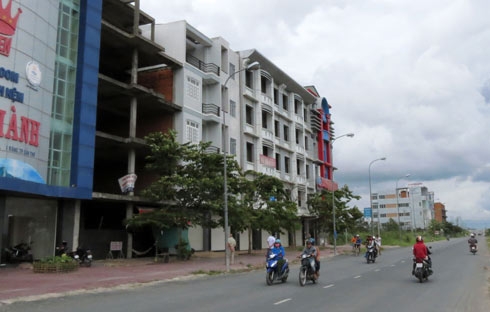b&igrave;a đỏ, cầm cố, ng&acirc;n h&agrave;ng, trả nợ, chủ đầu tư, l&ocirc; đất, Cần Thơ