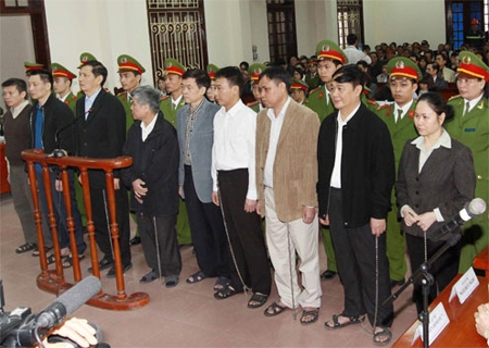Vụ &aacute;n Vinashine