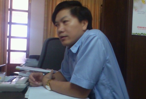&Ocirc;ng Nguyễn Mạnh H&agrave;: Trưởng ph&ograve;ng GDCN Nguyễn Mạnh H&agrave; biết vi phạm của Trường Việt &ndash; Anh nhưng tỏ vẻ kh&ocirc;ng hay.